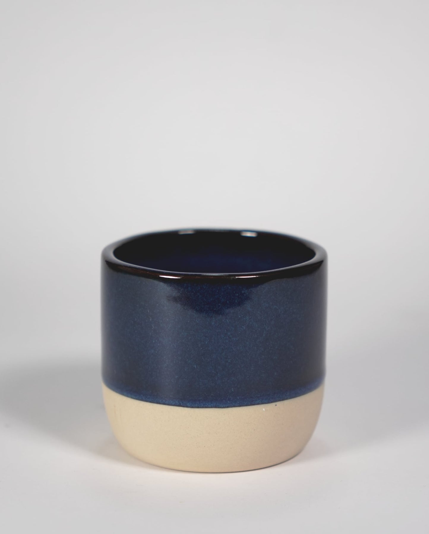 Tasse 8oz Méchants Pinsons (Bleu nuit)